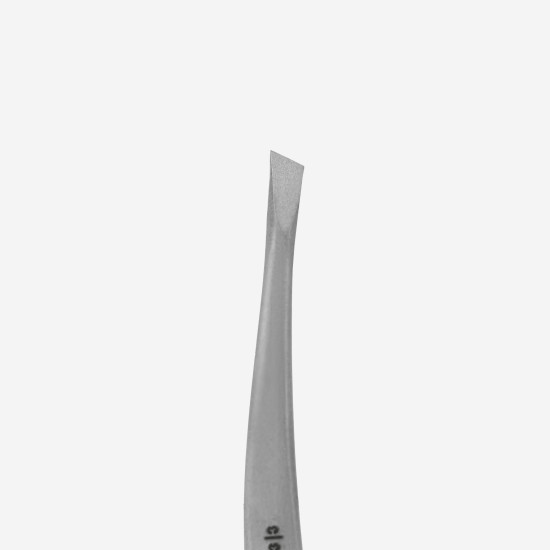 Pinça para sobrancelhas CLASSIC 13 TIPO 3 (bordos largos inclinados)