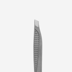 Pinça para sobrancelhas CLASSIC 15 TIPO 3 (bordos largos inclinados)